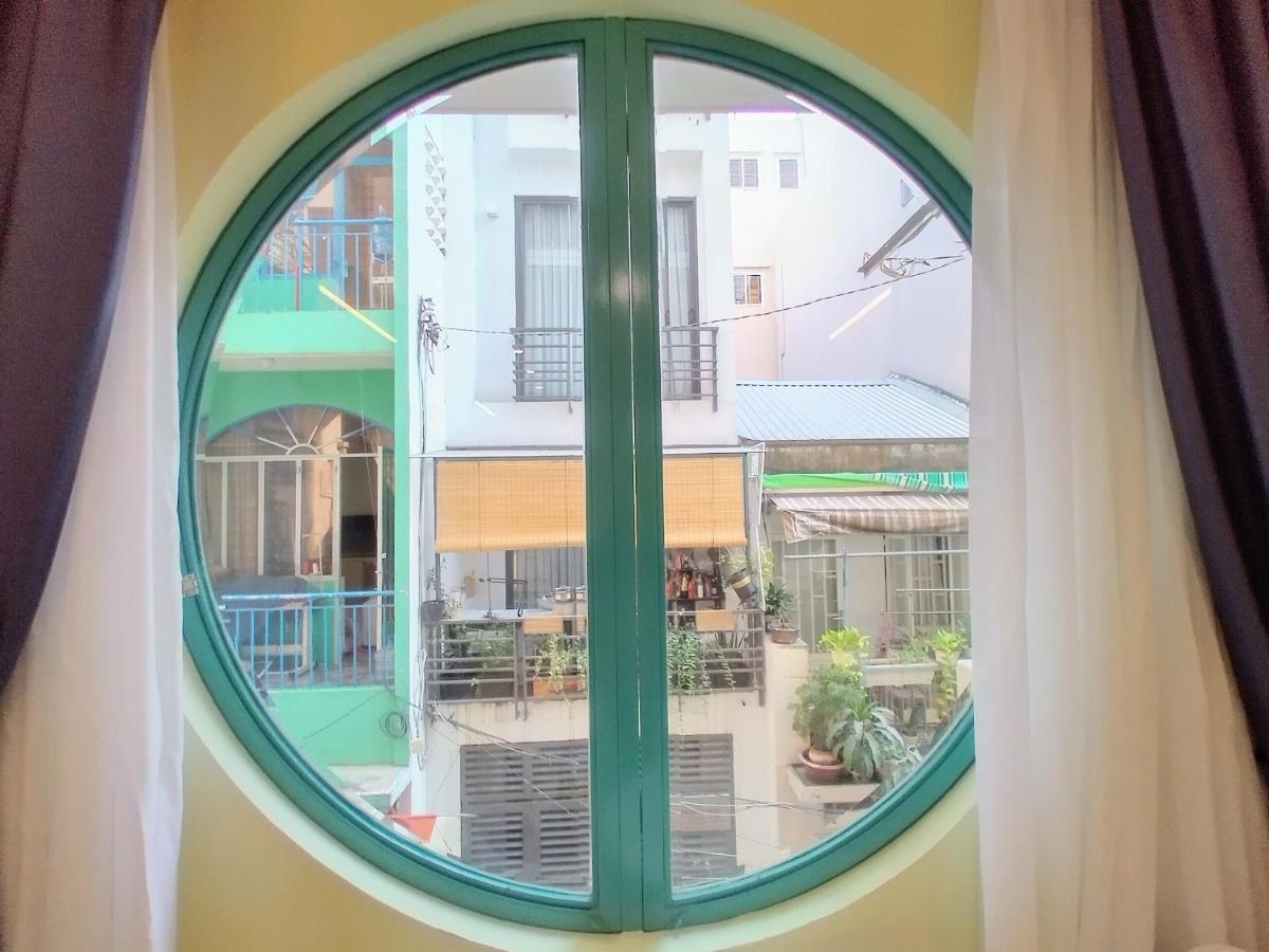Cozrum Homes Delightful Corner Хошимин Экстерьер фото